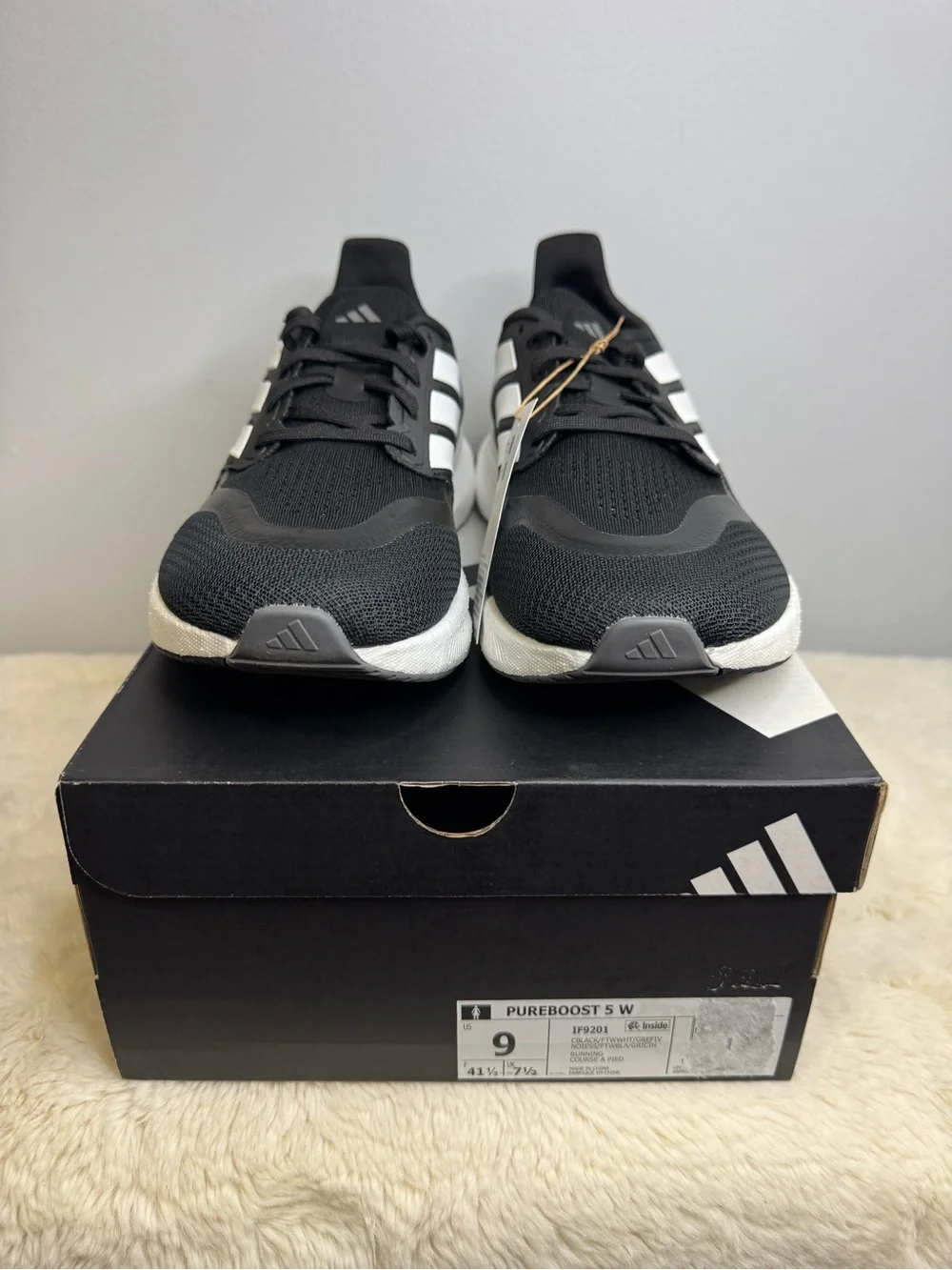 adidas Pureboost - Size 9